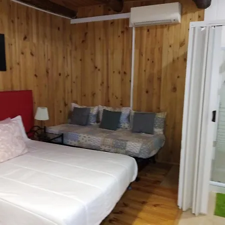 Metro Casa Musica Apartments And Rooms *