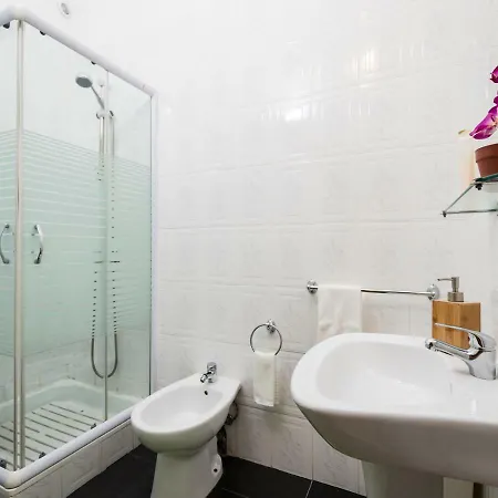 Metro Casa Musica Apartments And Rooms *